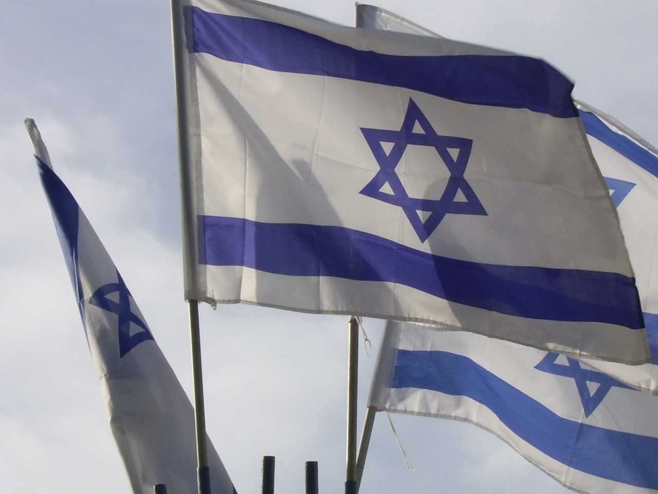 Israel’s Nuclear Weapons Program – Overview and Analysis